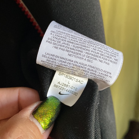 ✅ NIKE AUTHENTIC UNISEX LONG JACKET WITH N DESIGN ON SLEEVES ♥️ - Picture 13 of 13